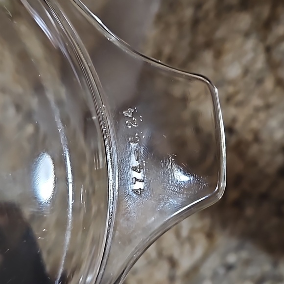 PYREX ROUND CASSEROLE REPLACEMENT LID. - Picture 4 of 6